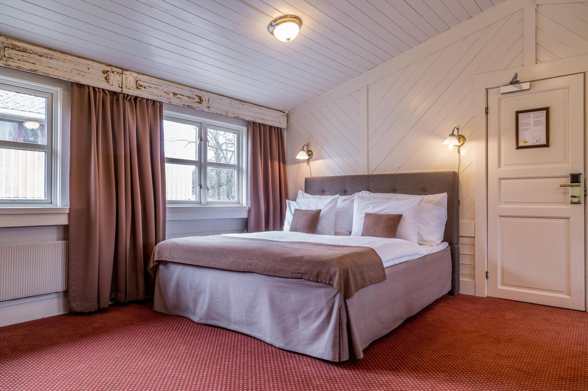 Kronen Gaard Hotel Sandnes  Bagian luar foto